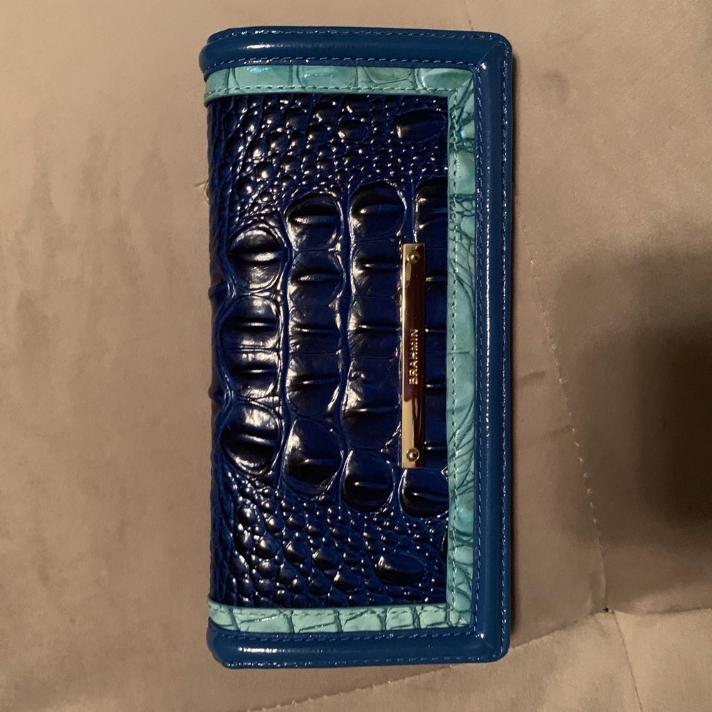 Sapphire Jody and Sapphire Arian Wallet